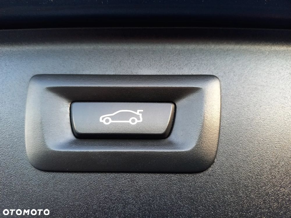 BMW Seria 5 520d - 36