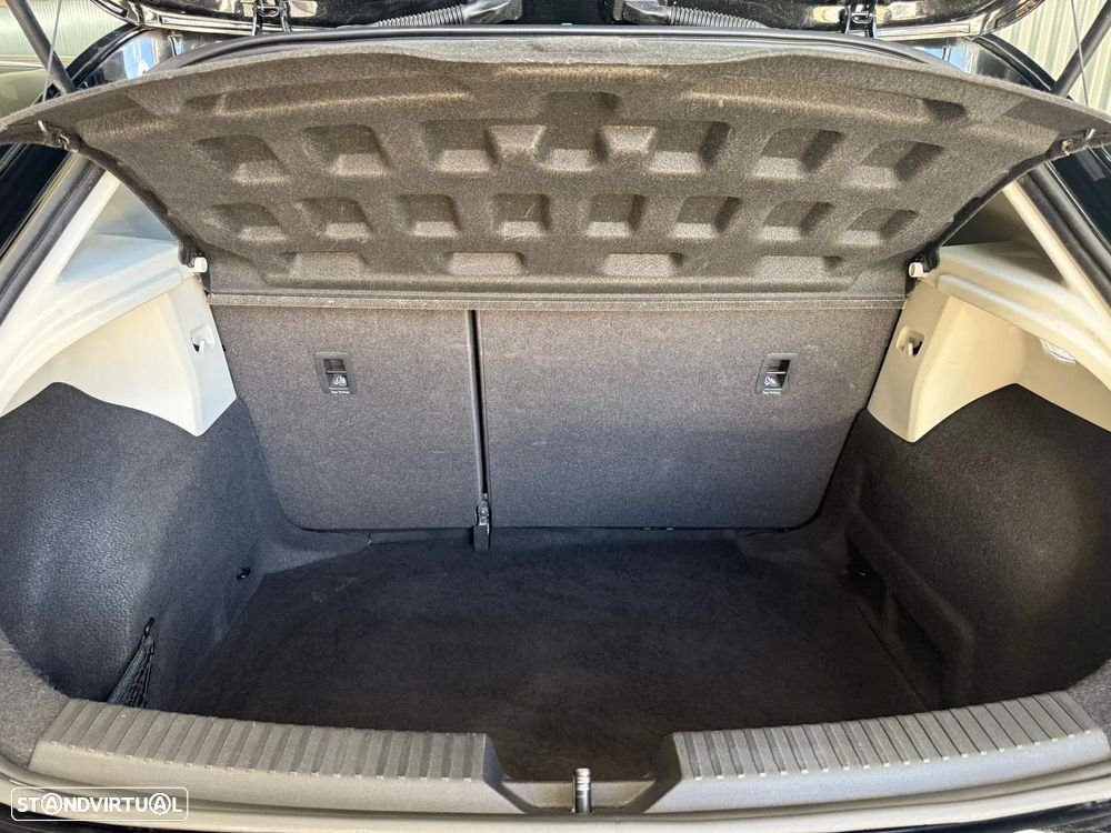 SEAT Leon 1.6 TDI FR S/S - 32