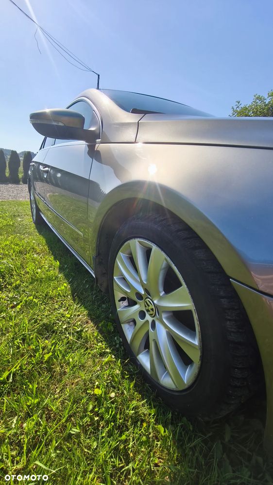 Volkswagen Passat 2.0 TDI Comfortline DSG - 19