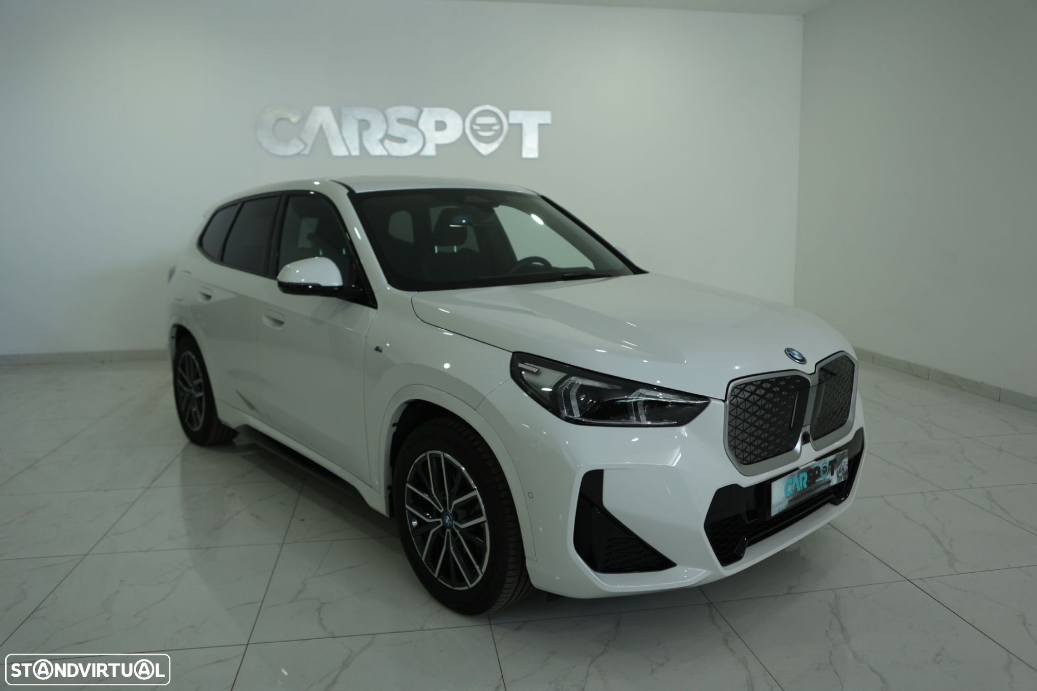 BMW iX1 xDrive30 Pack Desportivo M - 1