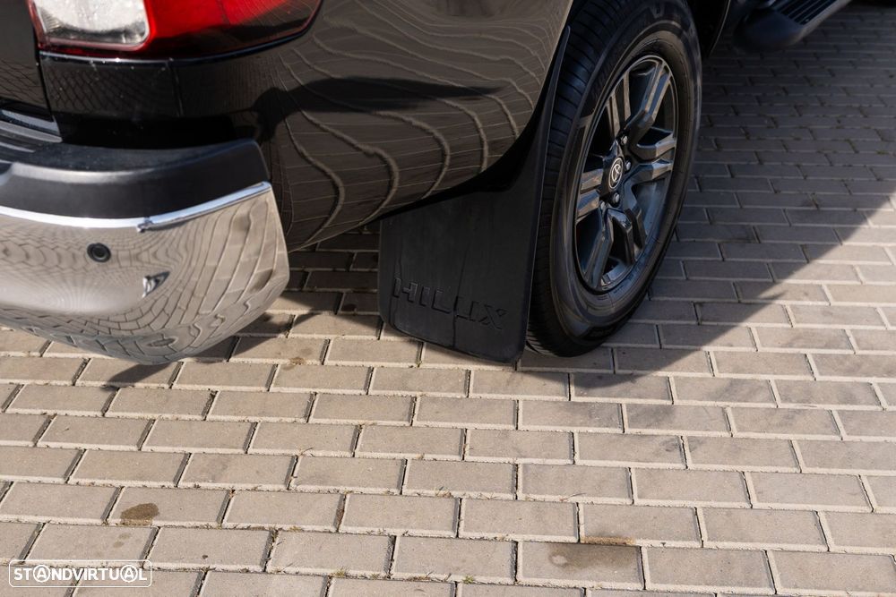 Toyota Hilux 2.4 D-4D 4WD CD Tracker S CA - 7