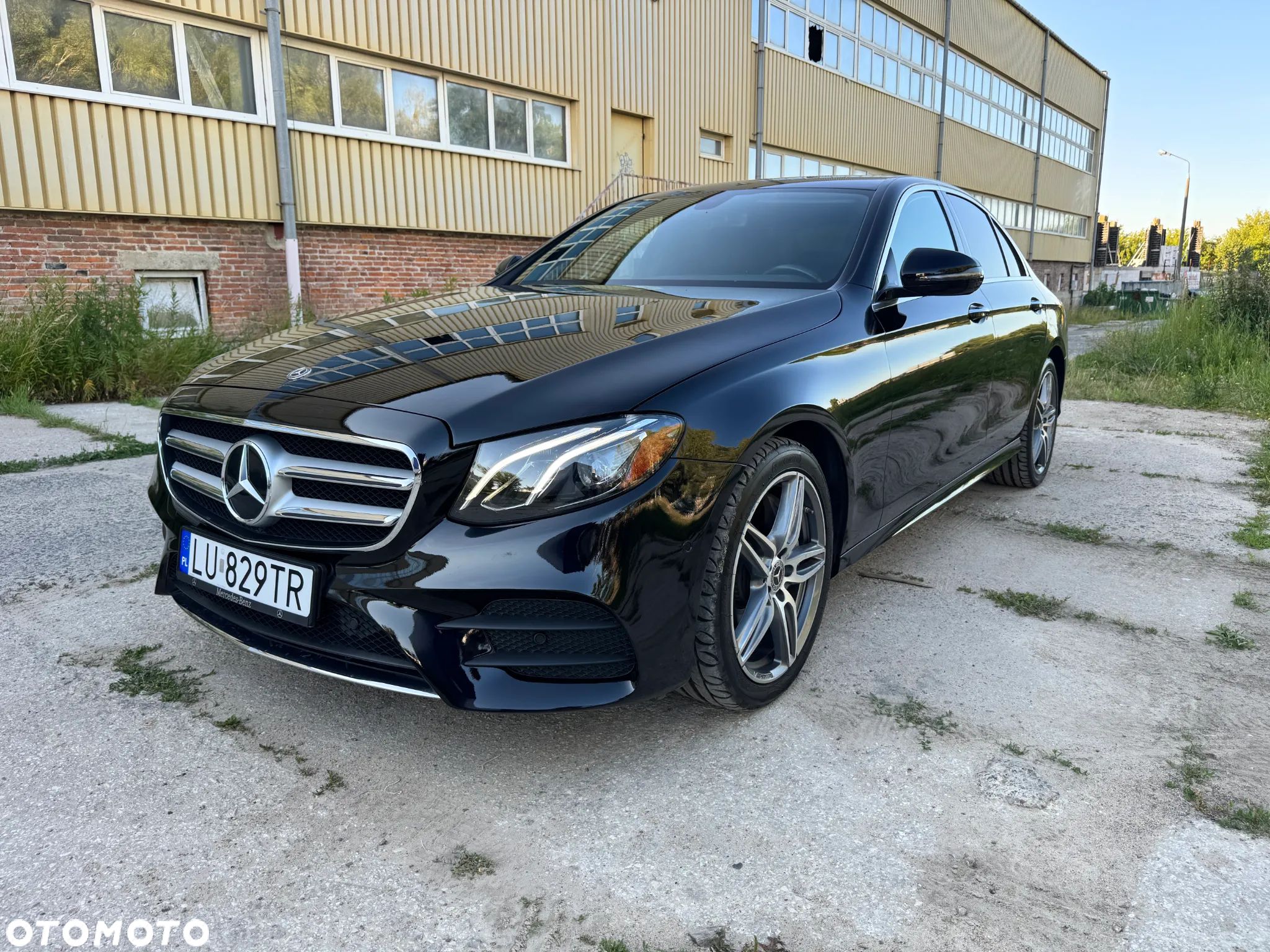 Mercedes-Benz Klasa E 350 9G-TRONIC AMG Line - 1