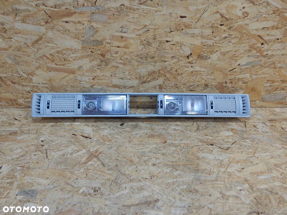 vw t5 caravelle multivan kratka nawiewu lampka podsufitki listwa tył lift - 1