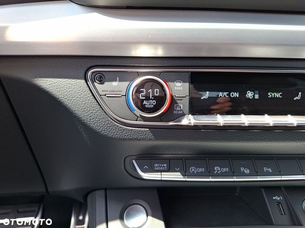 Audi Q5 Sportback - 36