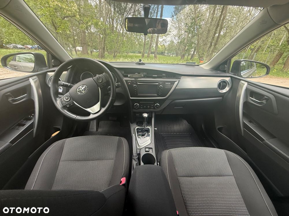 Toyota Auris 1.6 Premium Comfort MS - 17