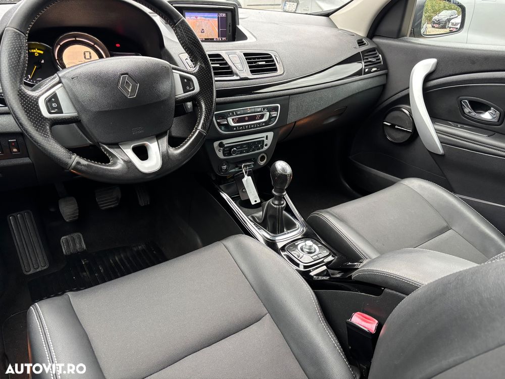Renault Megane ENERGY dCi 110 Start & Stop Bose Edition - 8