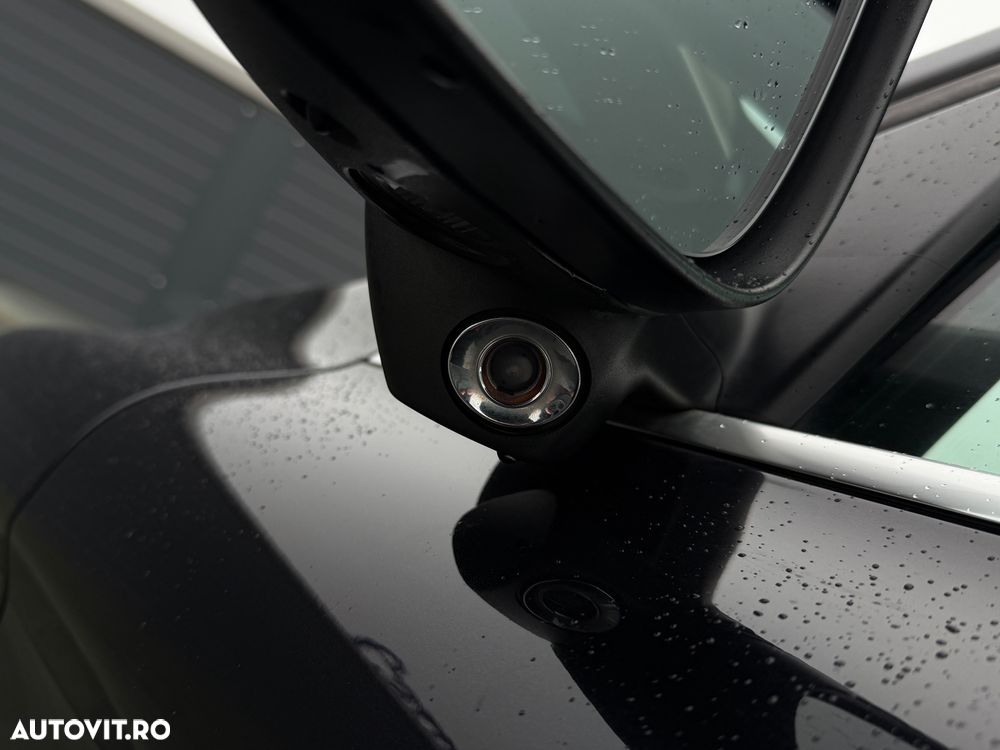 Volvo XC 60 D5 AWD Aut. Momentum - 25