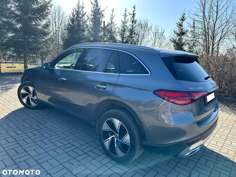 Mercedes-Benz GLC - 4