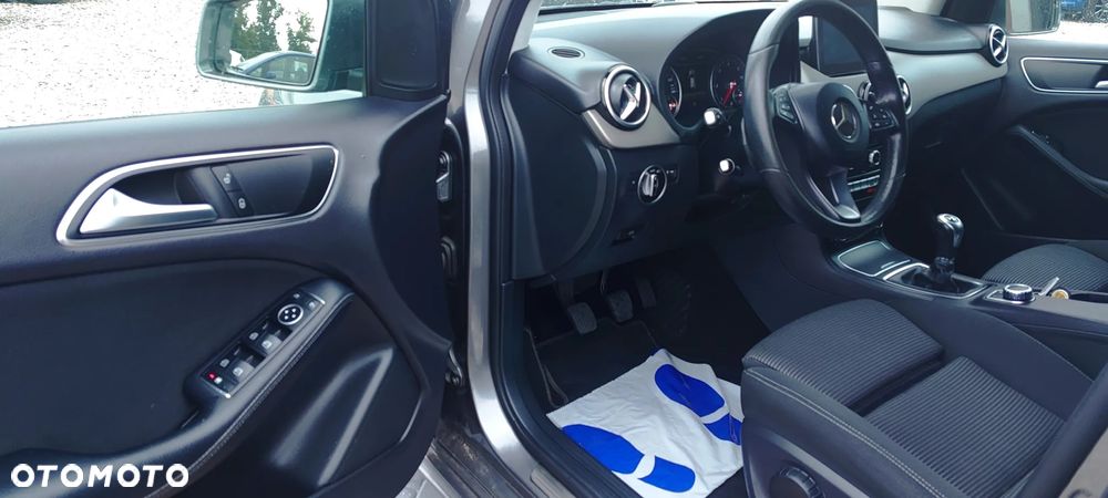 Mercedes-Benz Klasa B - 27