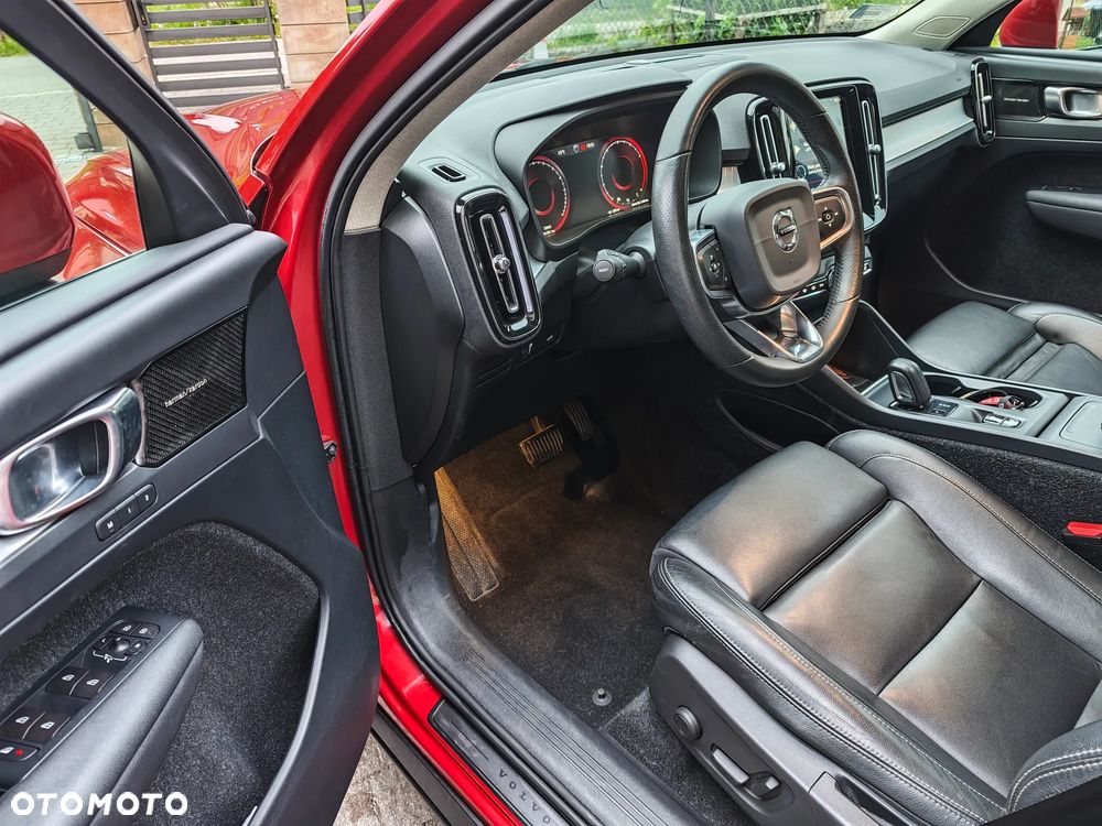 Volvo XC 40 T4 AWD R-Design - 25