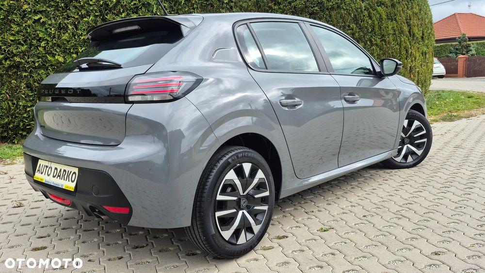 Peugeot 208 - 3