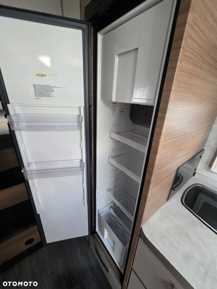 KNAUS Live 700 MEG - 18