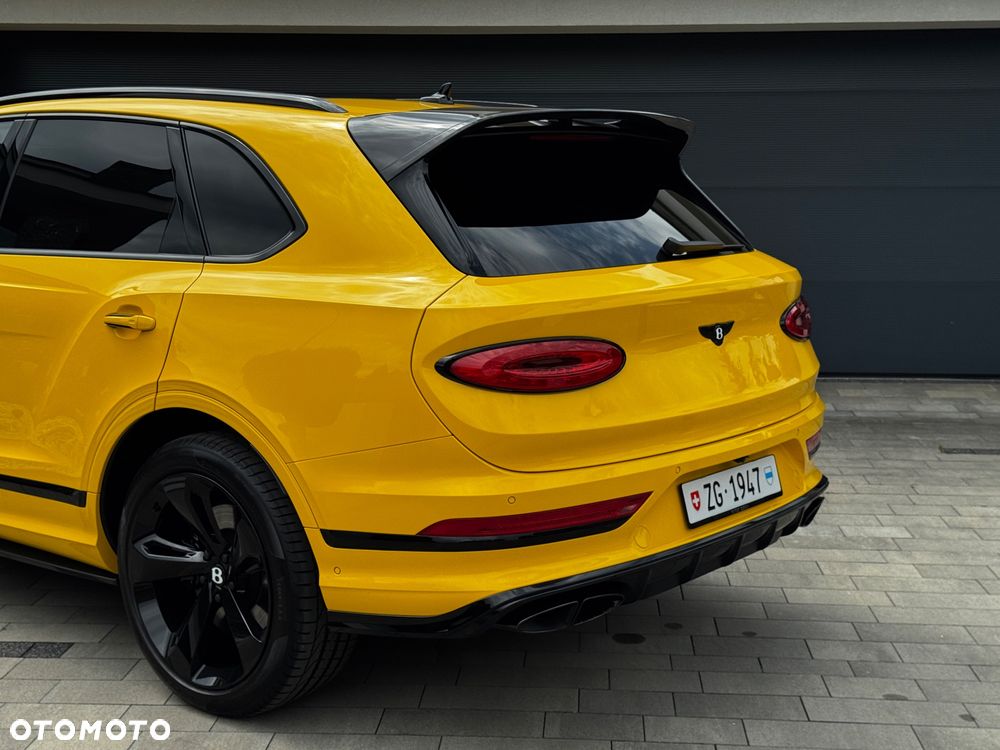 Bentley Bentayga Azure - 10