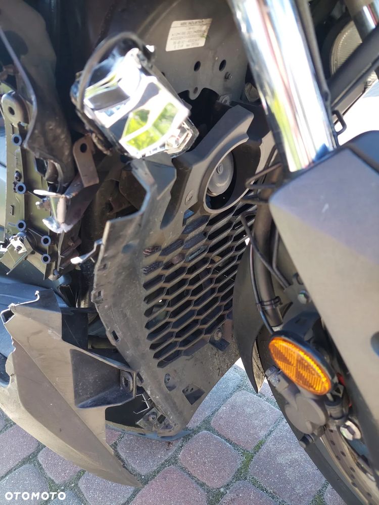 Yamaha X-max - 12