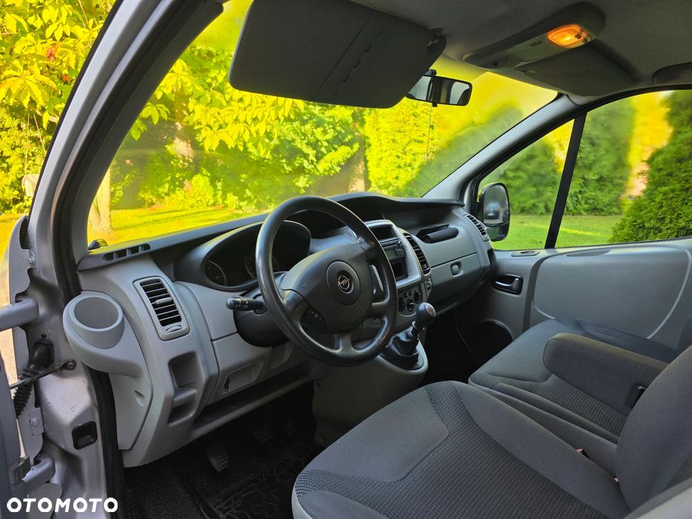 Opel Vivaro L2H1 2.9t - 7