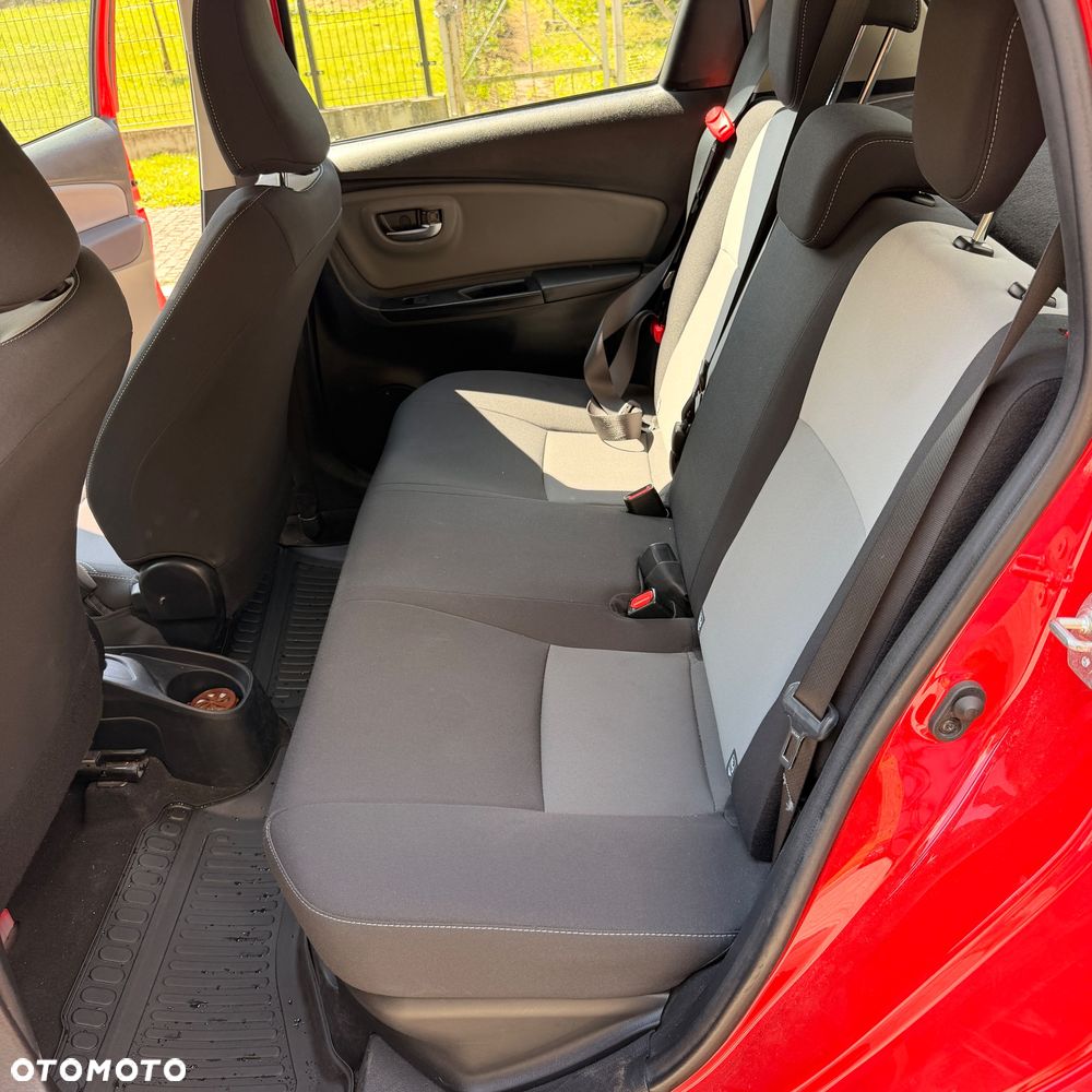 Toyota Yaris - 12