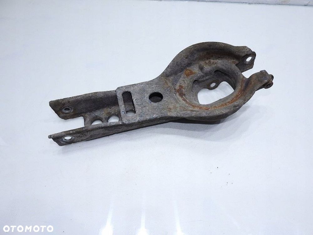 WAHACZ PRAWY TYŁ VOLVO S60 - 2