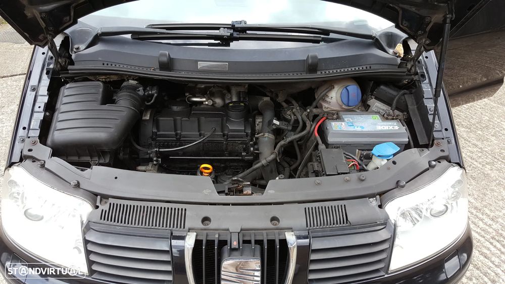 SEAT Alhambra 2.0 TDI DPF Sport - 15