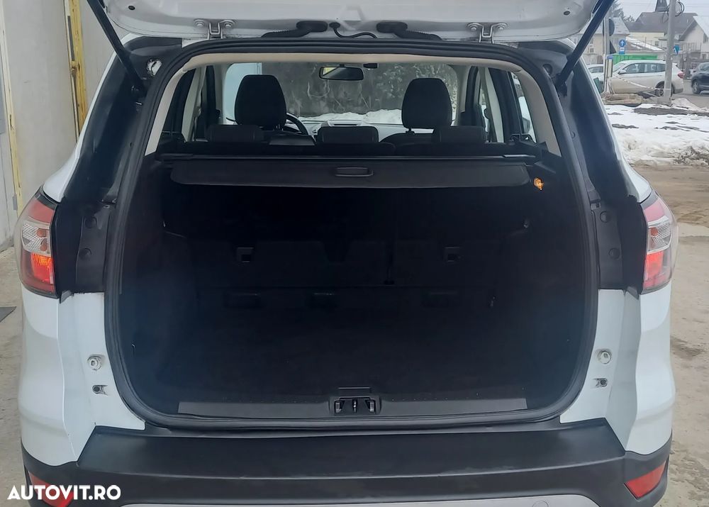 Ford Kuga 2.0 TDCi 4x4 Aut. Trend - 6