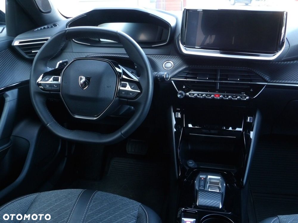 Peugeot 2008 1.2 PureTech Allure S&S EAT8 - 17
