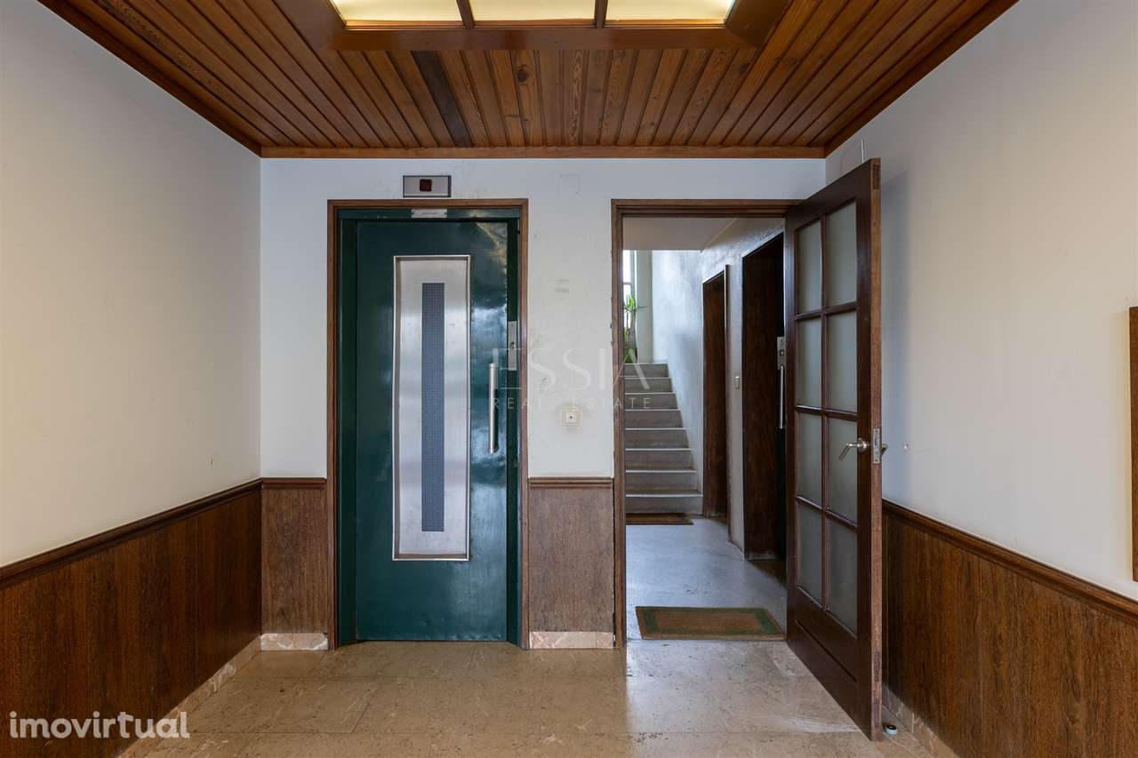 Garagem Recolha 30 Carros Foz do Douro | Garagem Investimento Porto - Grande imagem: 3/18