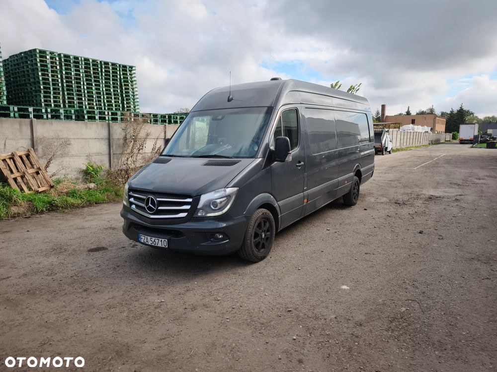 Mercedes-Benz Sprinter - 2