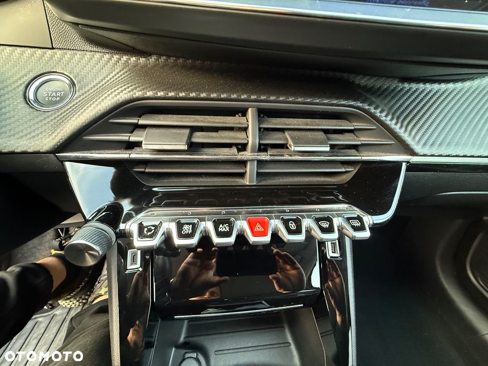 Peugeot 208 PureTech 100 Allure - 22