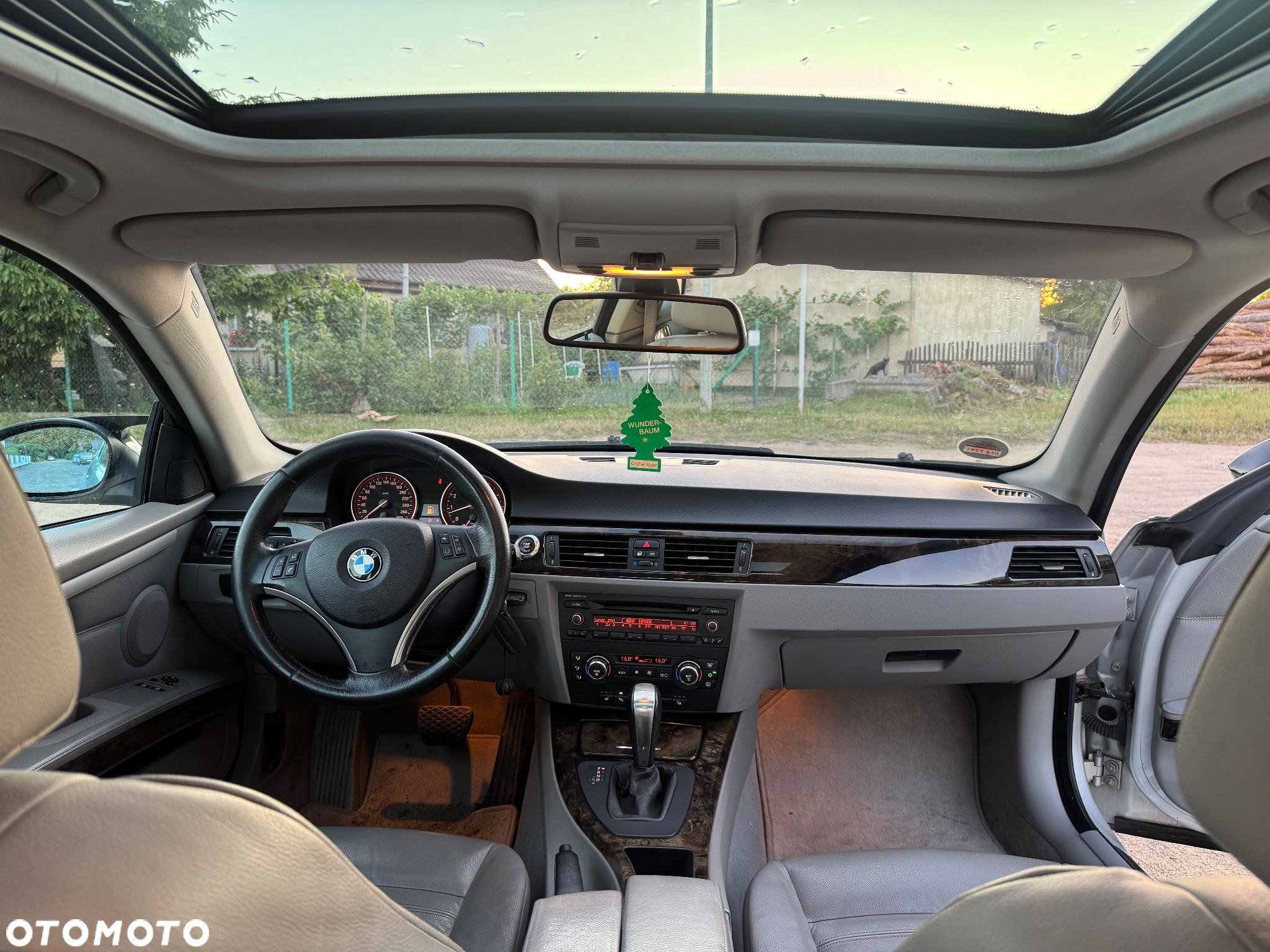 BMW Seria 3 325i Coupe - 18