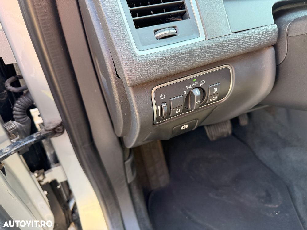 Volvo XC 60 D4 Geartronic Summum - 11