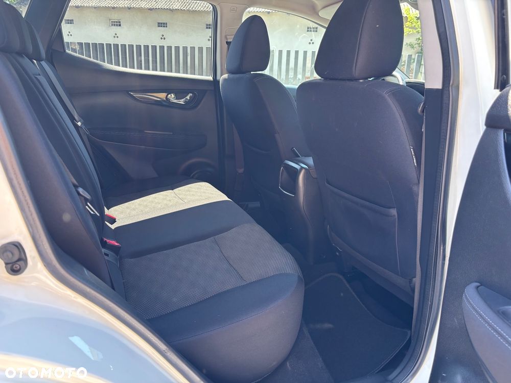 Nissan Qashqai 1.6 DIG-T Acenta - 36