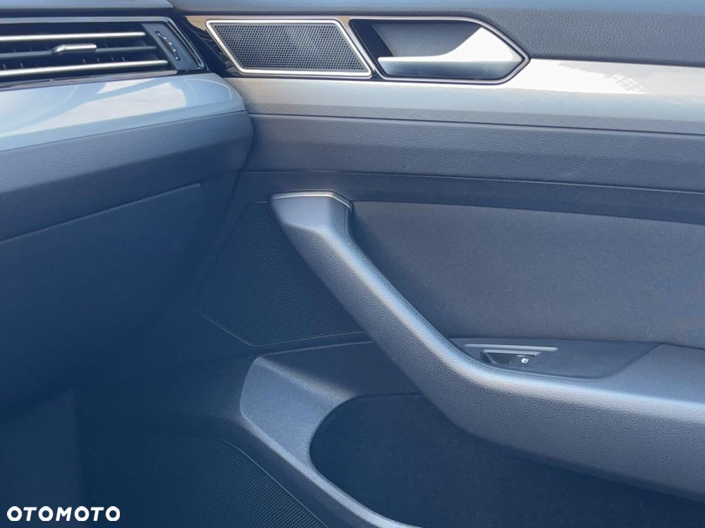 Volkswagen Passat Variant 2.0 TDI EVO Business DSG - 28