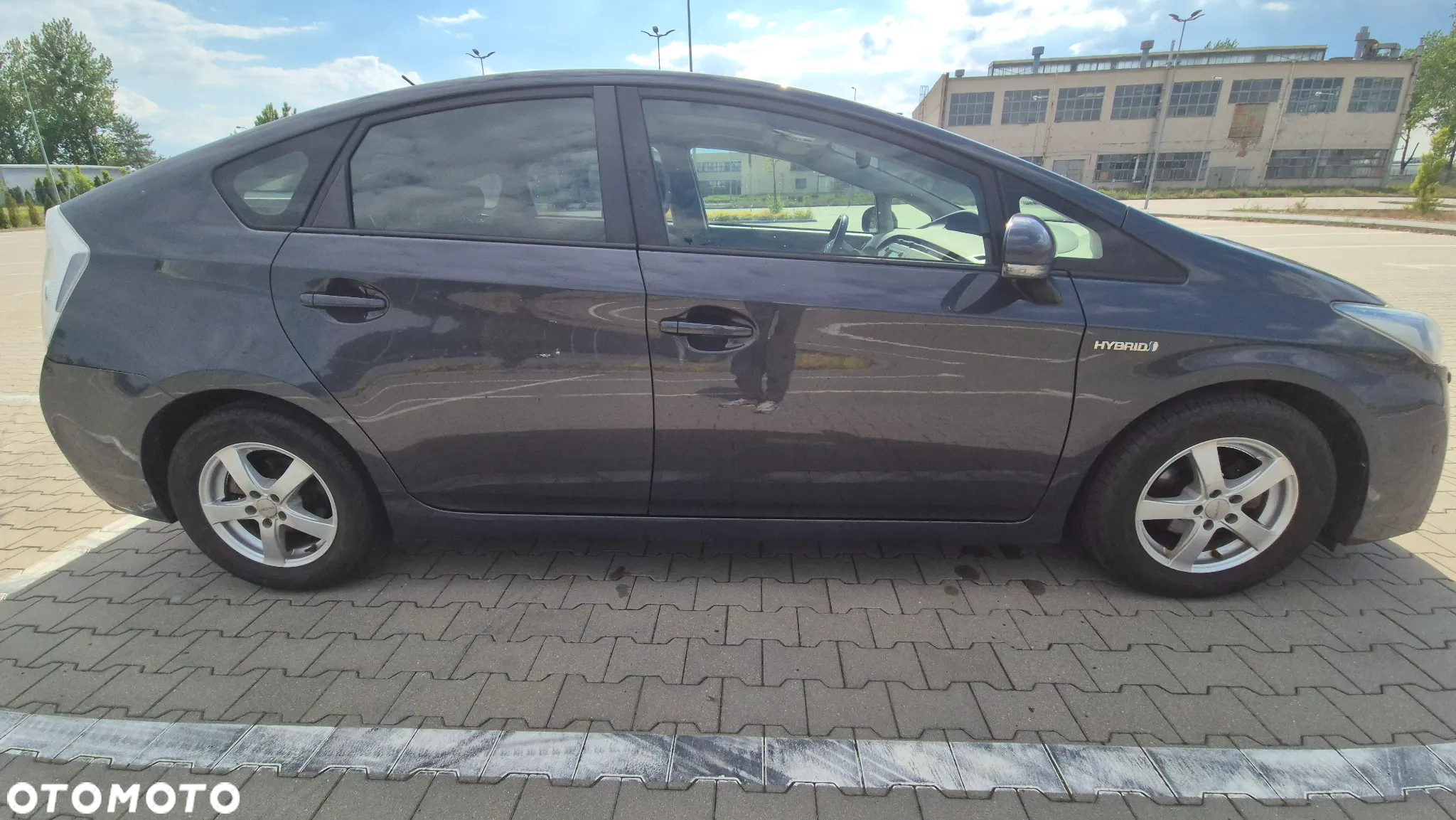Toyota Prius (Hybrid) Executive - 4