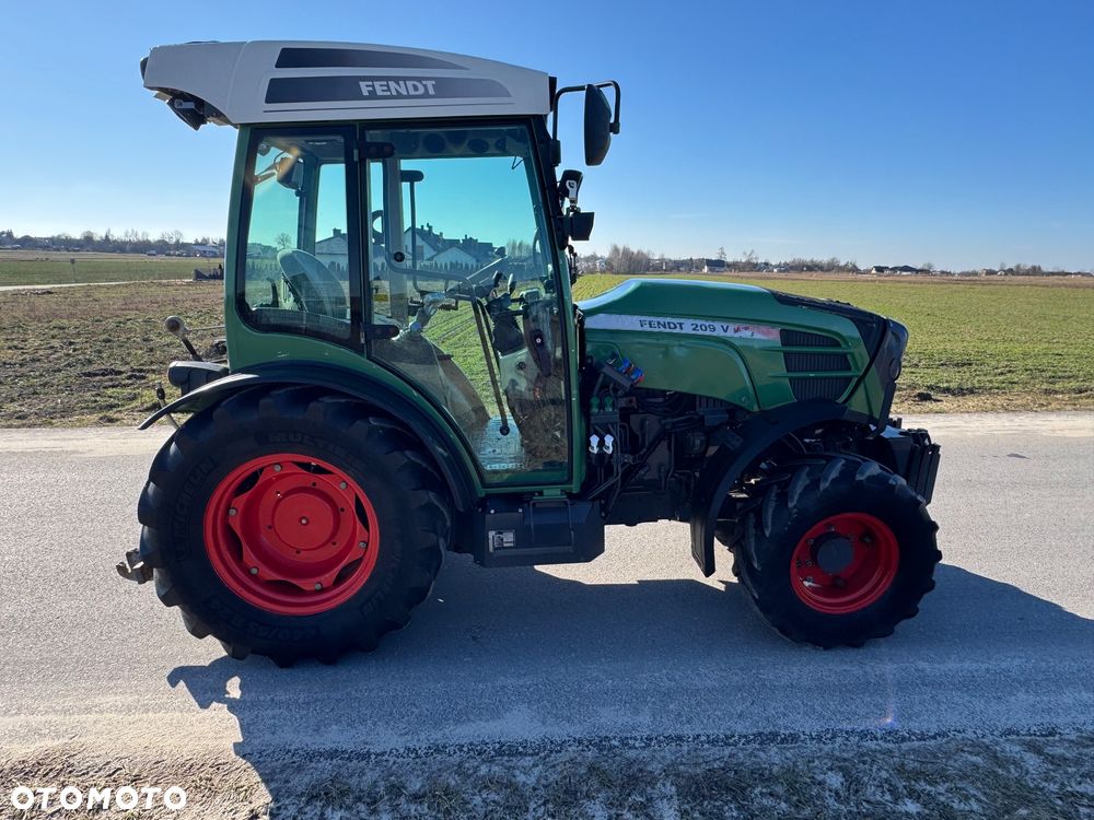 Fendt 209 V Vario TMS, Sadowniczy 4x4 Sadownik Super Stan - 13