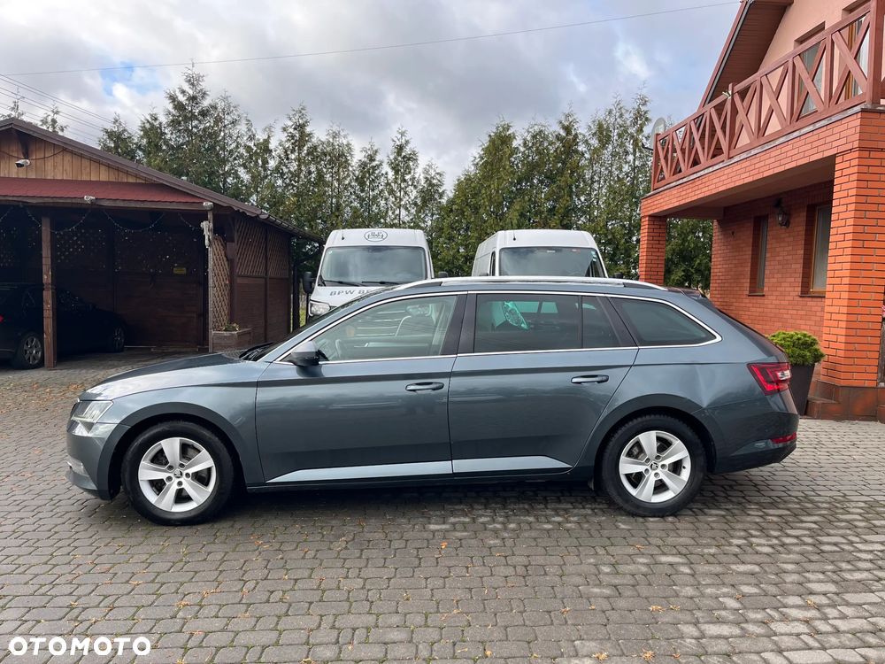 Skoda Superb 2.0 TDI Ambition DSG - 7