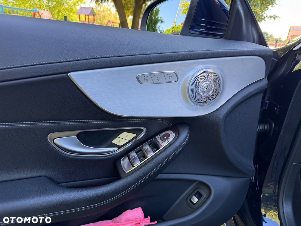 Mercedes-Benz Klasa C 220 d Cabrio 9G-TRONIC AMG Line Plus - 23