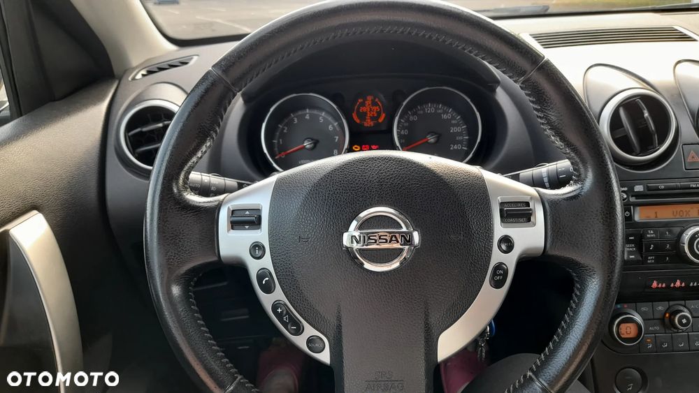 Nissan Qashqai 2.0 Tekna CVT - 3
