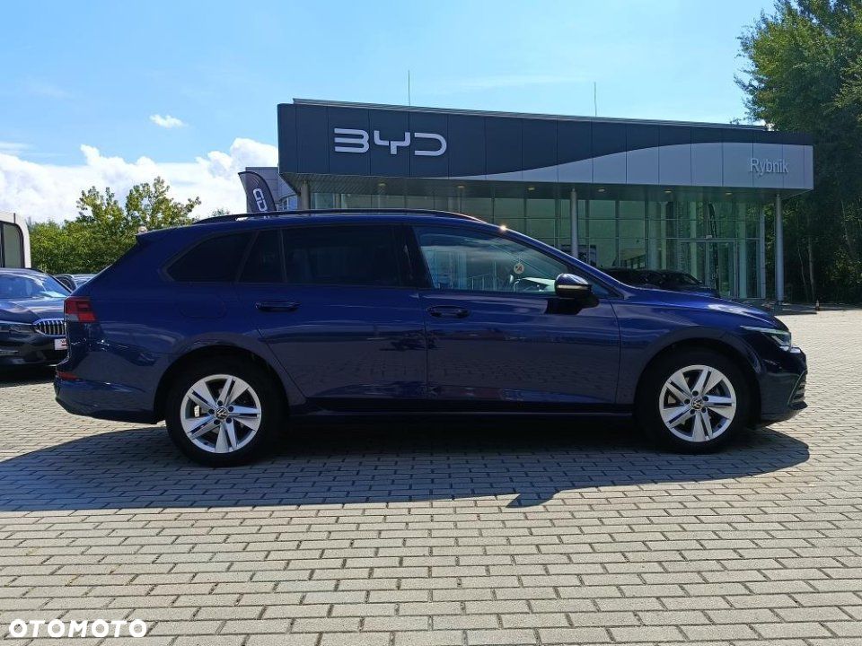 Volkswagen Golf - 6
