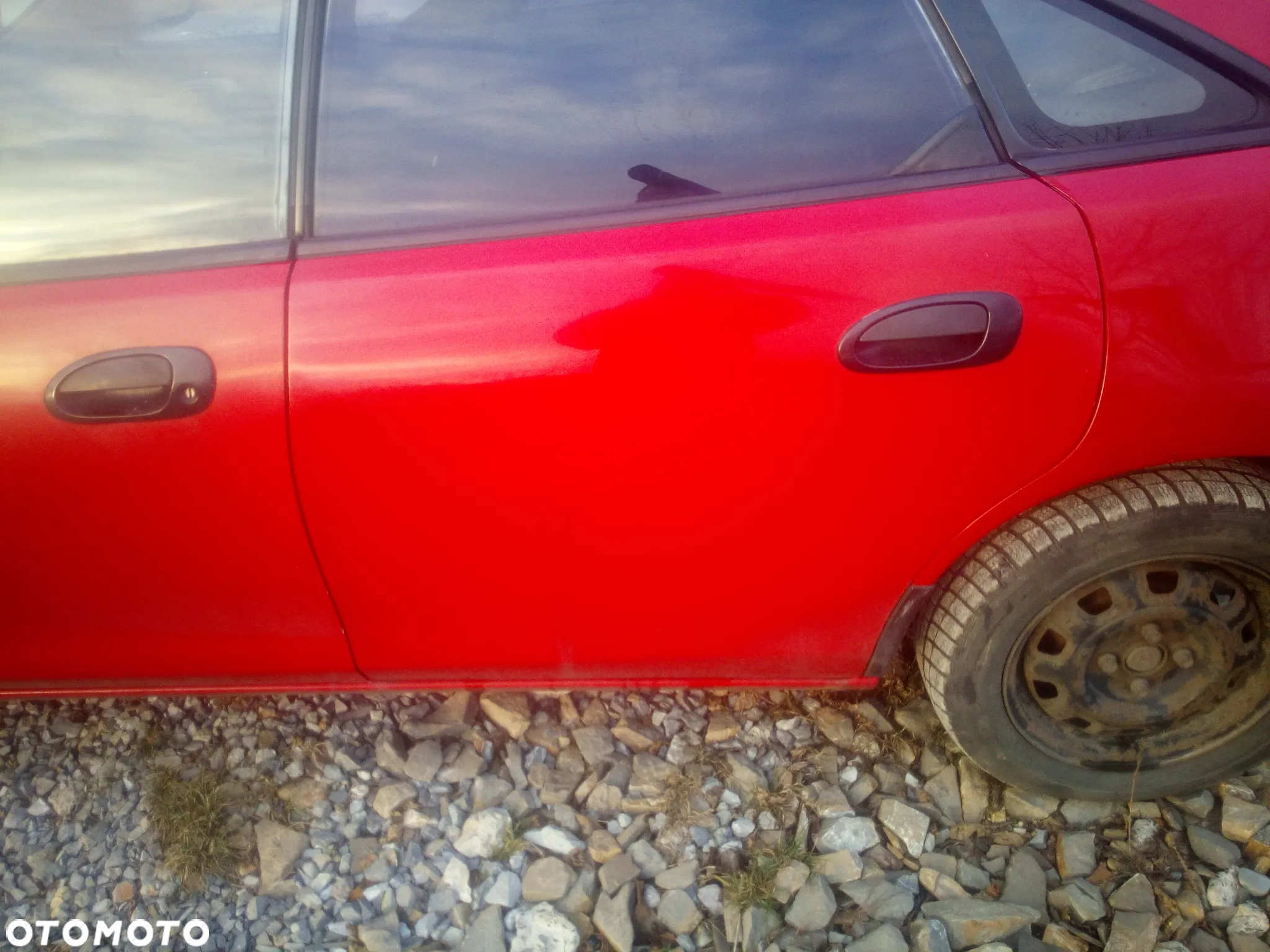 Mazda 323f ba 94-98 Szyba boczna drzwi tylna przenia tył - 2