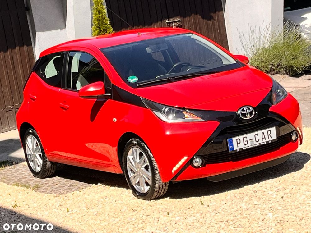 Toyota Aygo x-clusiv - 1
