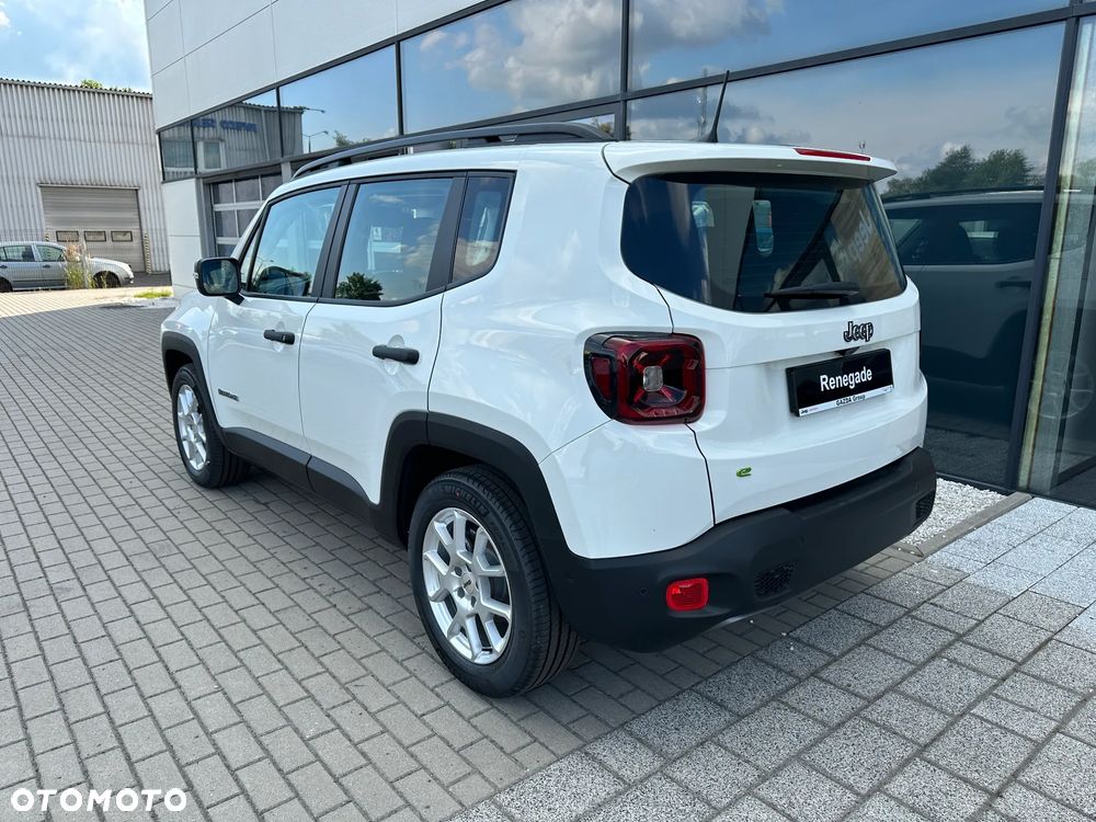 Jeep Renegade 1.5 T4 mHEV Altitude FWD S&S DCT - 9