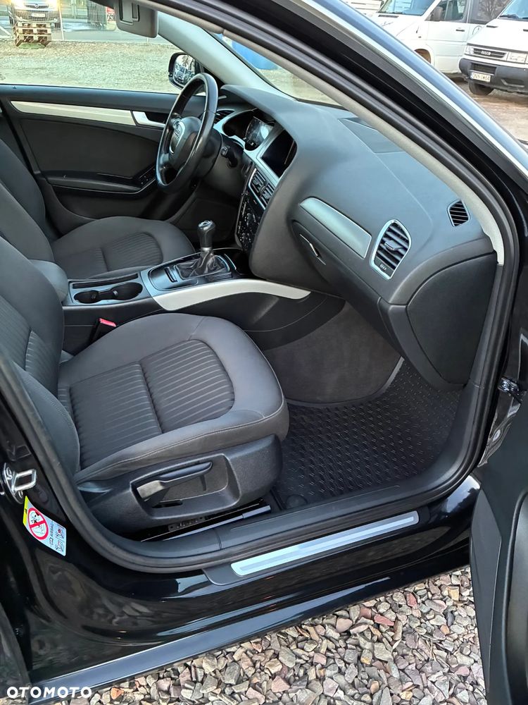 Audi A4 Limousine - 10