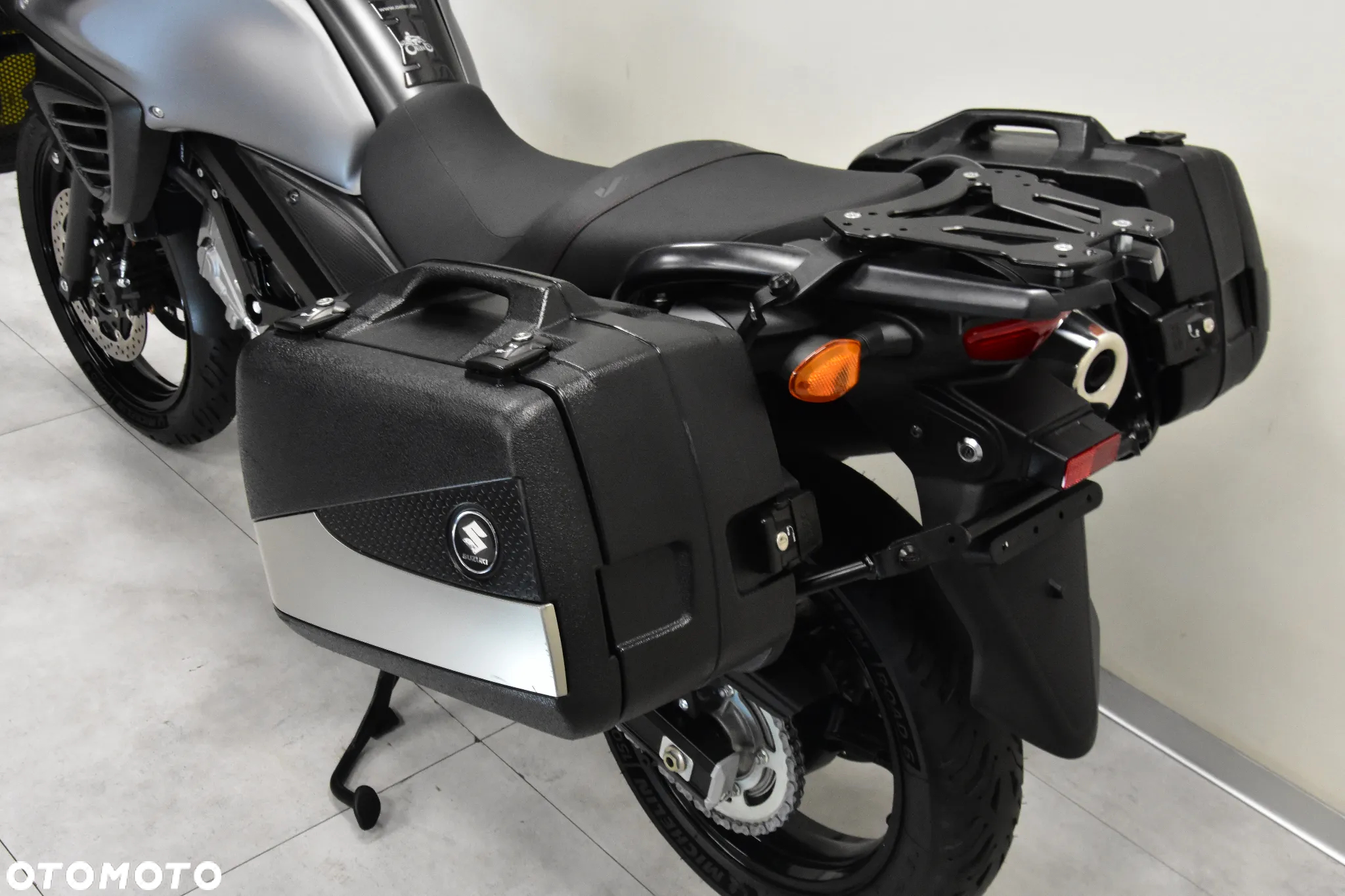 Suzuki DL - 18