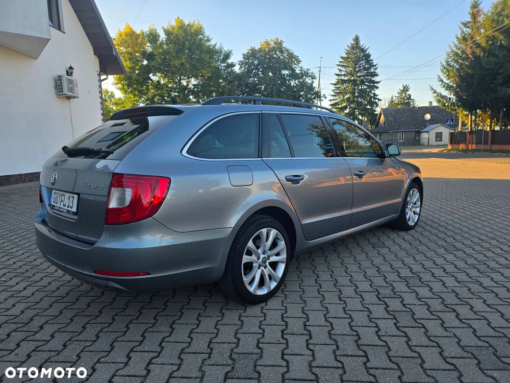 Skoda Superb 2.0 TDI Elegance DSG - 5