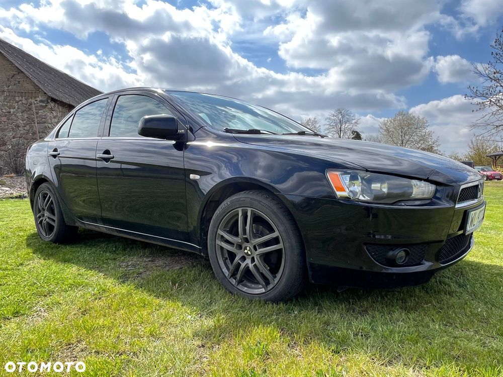 Mitsubishi Lancer 1.6 Inform - 2