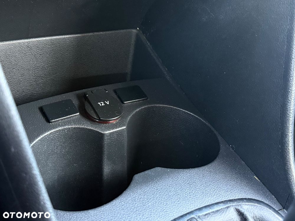 Volkswagen Polo - 25