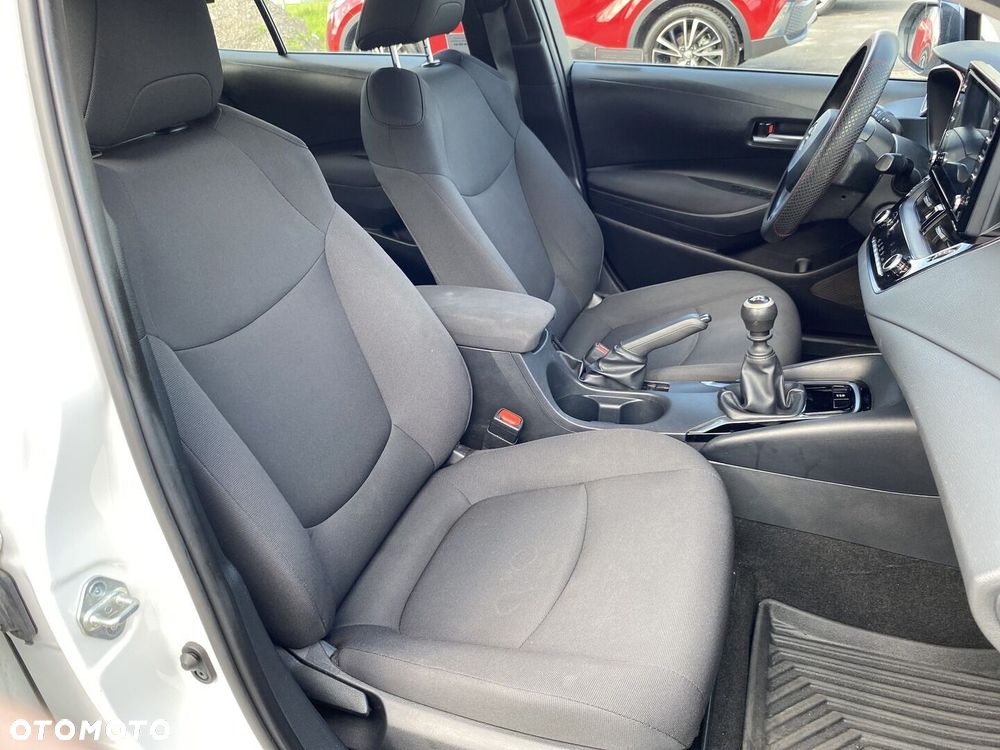 Toyota Corolla 1.6 Active EU6 - 22