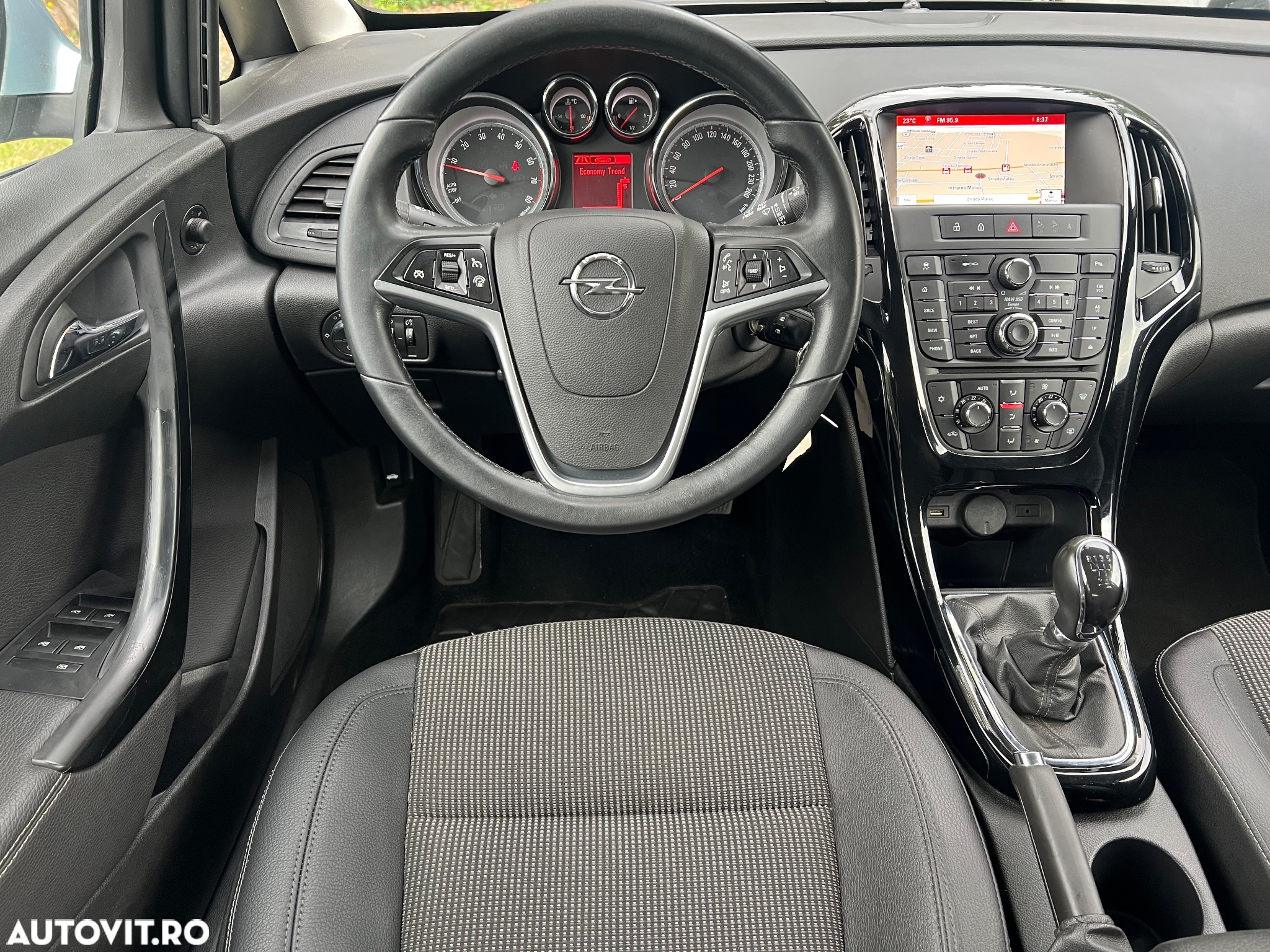 Opel Astra 1.4 Turbo Cosmo - 3