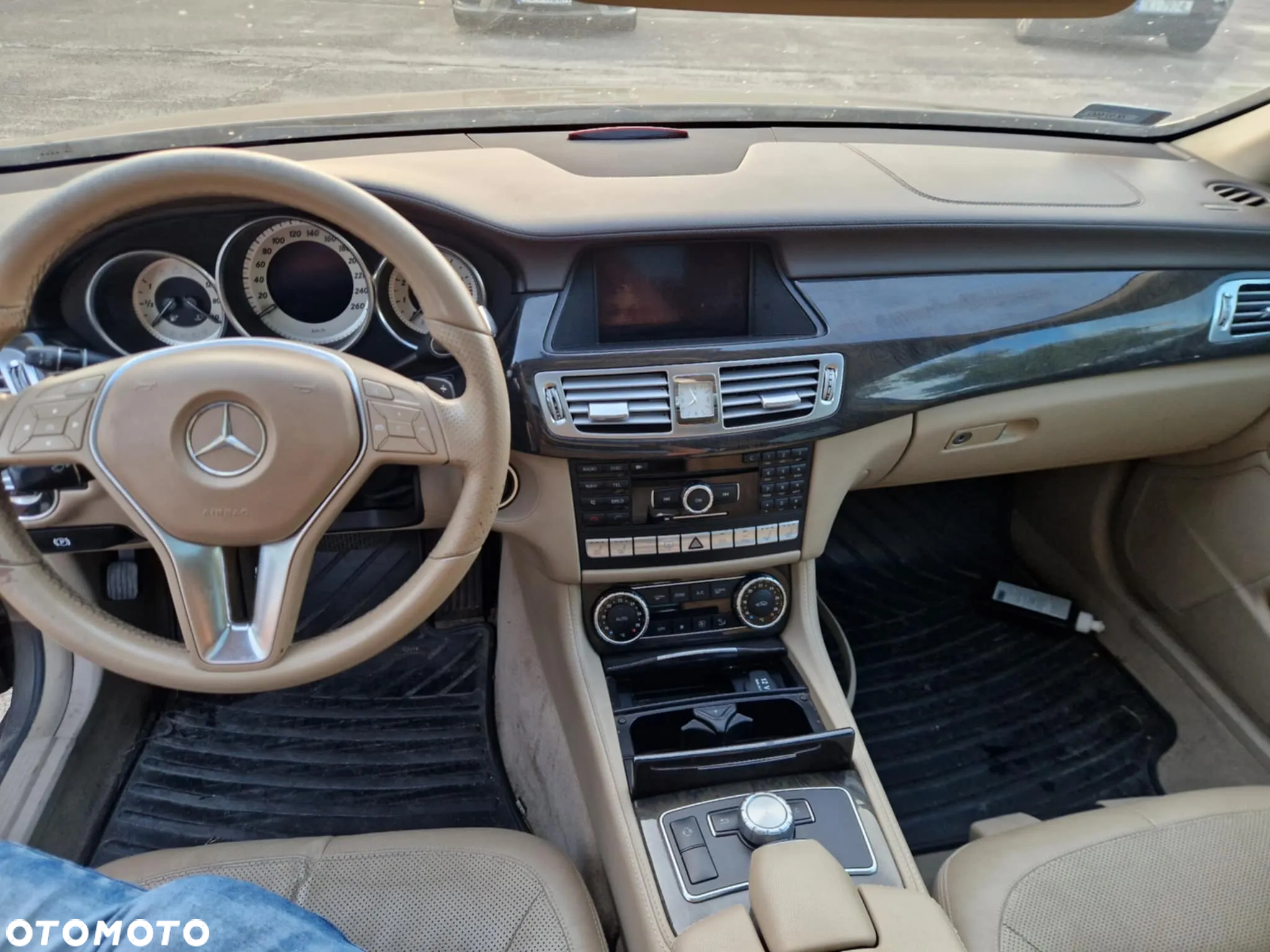 Mercedes-Benz CLS 350 BlueEffICIENCY - 11