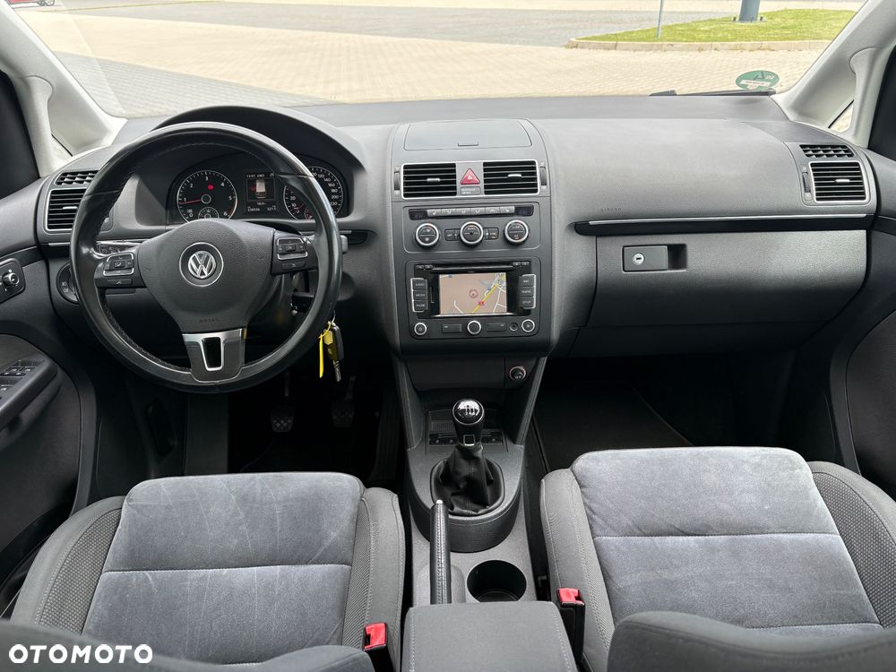 Volkswagen Touran 1.6 TDI DPF BlueMotion Technology Highline - 27