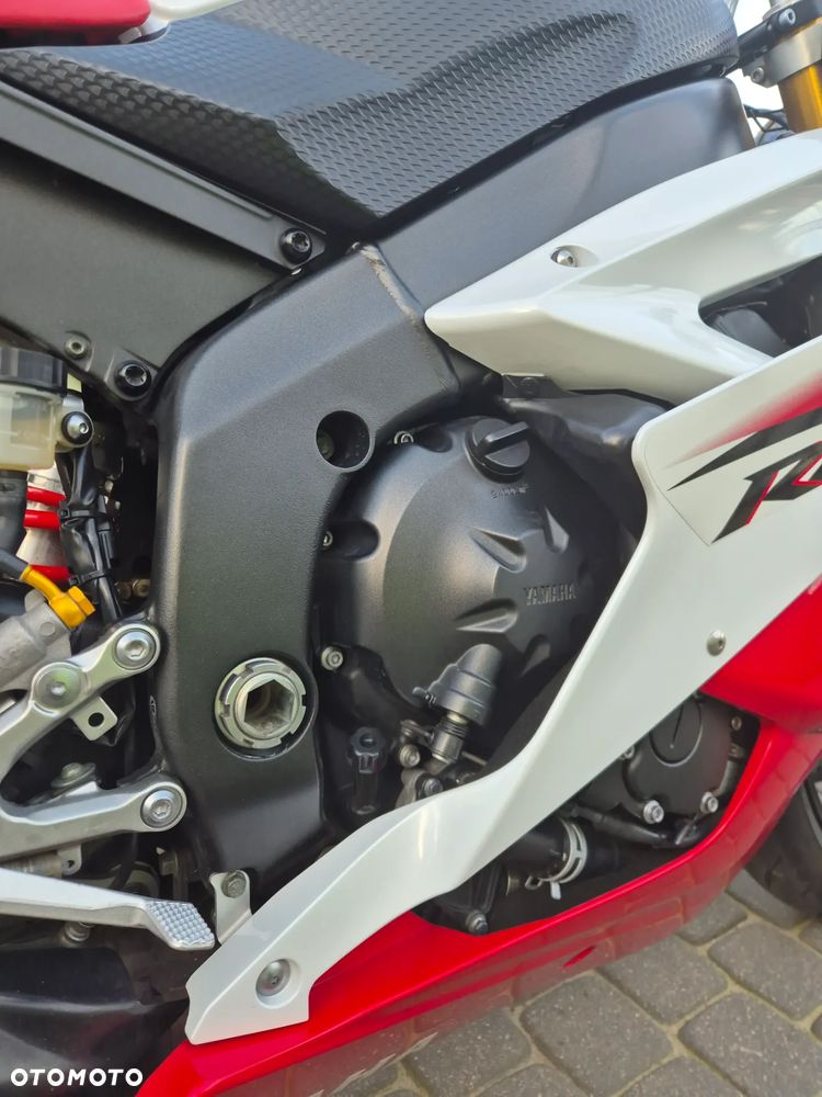 Yamaha R6 - 12